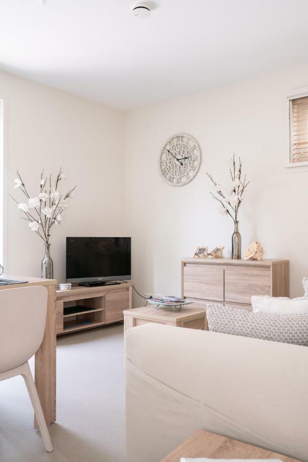Santvort Luxury Apartment With Private Parking Zandvoort Bagian luar foto