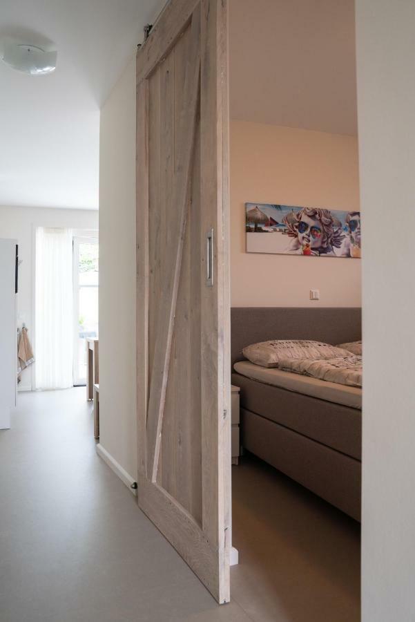 Santvort Luxury Apartment With Private Parking Zandvoort Bagian luar foto